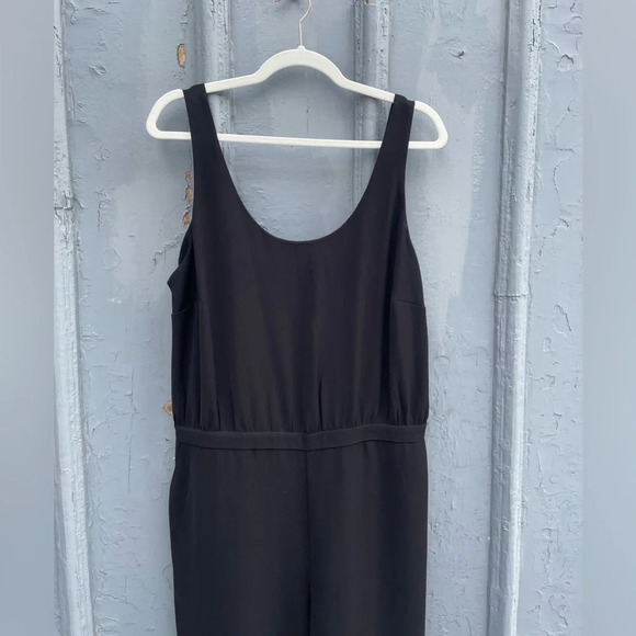 DKNY black sleeveless wide-leg jumpsuit, BNWT, size large - Picture 4 of 10